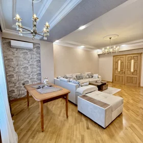 In Baku 126.0 m² apartment is for sale - Image 4