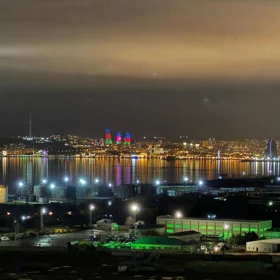 In Baku 80.0 m² apartment is for rent - Image 3