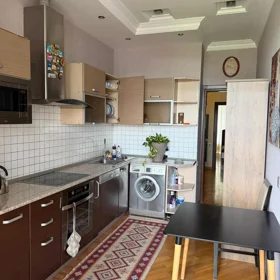 In Baku 106.0 m² apartment is for rent - Image 2