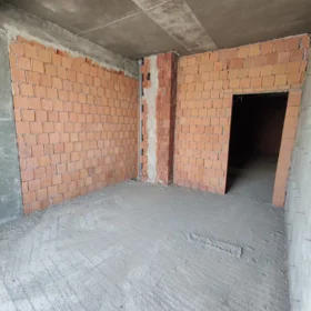 In Baku 70.0 m² apartment is for sale - Image 6