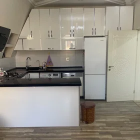 In Khirdalan 85.0 m² apartment is for rent - Image 5