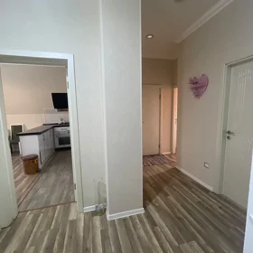 In Khirdalan 85.0 m² apartment is for rent - Image 9
