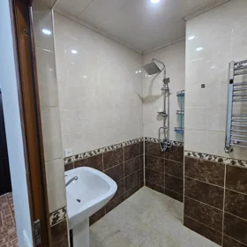 In Baku 100.0 m² apartment is for rent - Image 7
