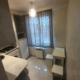 In Baku 50.0 m² apartment is for sale - Image 9