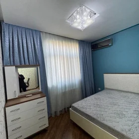 In Səbail rayonu 100.0 m² apartment is for rent - Image 3