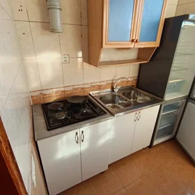In Baku 120.0 m² house with 3.0 rooms is for rent - Image 3