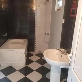 In Baku 40.0 m² apartment is for sale - Image 5