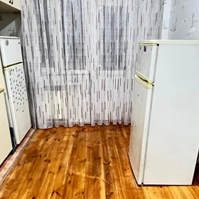 In Səbail rayonu 100.0 m² apartment is for rent - Image 2