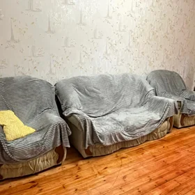 In Səbail rayonu 100.0 m² apartment is for rent - Image 3