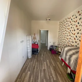 In Khirdalan 60.0 m² apartment is for rent - Image 9