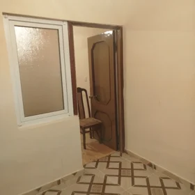 In Baku 40.0 m² apartment is for rent - Image 2