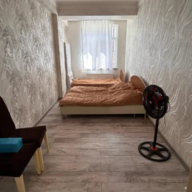 In Khirdalan 90.0 m² apartment is for sale - Image 3