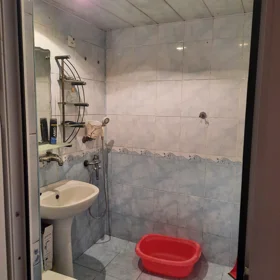 In Baku 50.0 m² apartment is for rent - Image 10