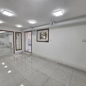 In Baku 80.0 m² commercial is for rent - Image 3