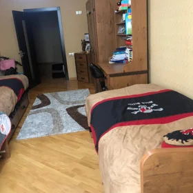 In Baku 140.0 m² apartment is for rent - Image 2