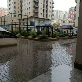 In Baku 193.0 m² apartment is for sale - Image 4