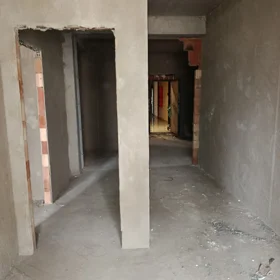 In Baku 193.0 m² apartment is for sale - Image 10