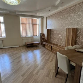 In Baku 110.0 m² apartment is for rent - Image 2