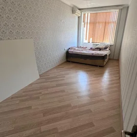 In Baku 110.0 m² apartment is for rent - Image 3