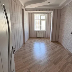 In Baku 110.0 m² apartment is for rent - Image 4