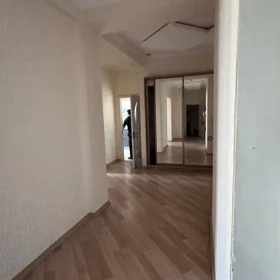 In Baku 110.0 m² apartment is for rent - Image 6