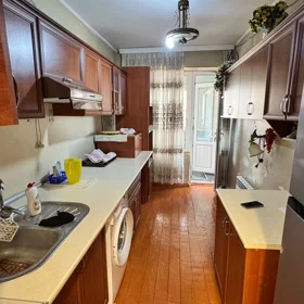 In Baku 90.0 m² apartment is for rent - Image 10