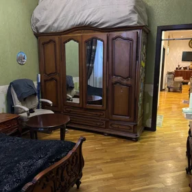 In Baku 125.0 m² apartment is for sale - Image 2