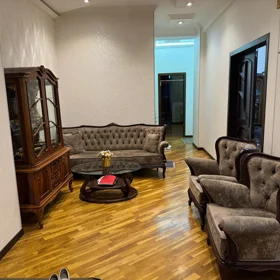 In Baku 125.0 m² apartment is for sale - Image 6