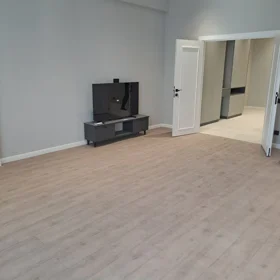 In Baku 108.0 m² apartment is for rent - Image 3