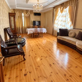 In Baku 130.0 m² apartment is for sale - Image 2