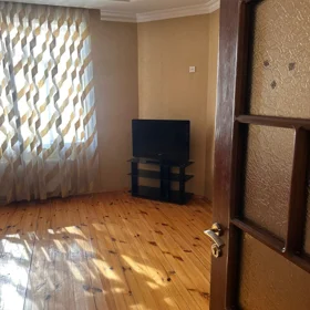 In Baku 130.0 m² apartment is for sale - Image 8