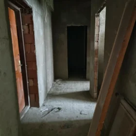 In Baku 70.0 m² apartment is for sale - Image 5