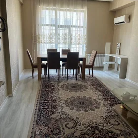 In Baku 110.0 m² apartment is for rent - Image 3