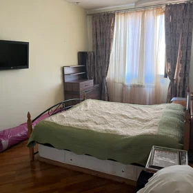 In Baku 90.0 m² apartment is for rent - Image 9