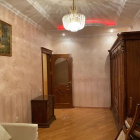 In Baku 170.0 m² apartment is for rent - Image 8
