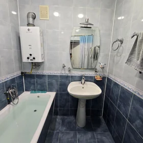 In Baku 100.0 m² apartment is for sale - Image 2