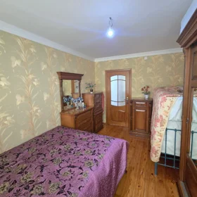 In Baku 100.0 m² apartment is for sale - Image 3
