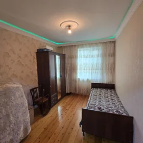 In Baku 100.0 m² apartment is for sale - Image 8