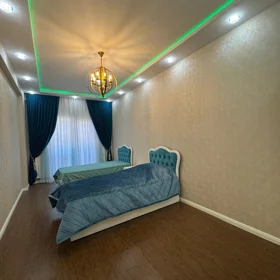 In Binəqədi rayonu 149.0 m² apartment is for rent - Image 8