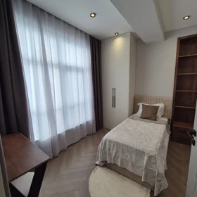 In Baku 100.0 m² apartment is for rent - Image 2