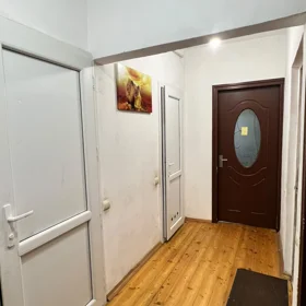 In Baku 60.0 m² apartment is for rent - Image 4