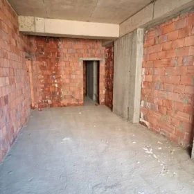 In Baku 115.0 m² apartment is for sale - Image 9
