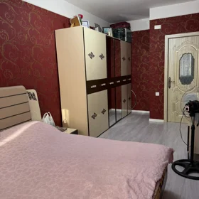 In Sabunçu rayonu 74.0 m² apartment is for sale - Image 2
