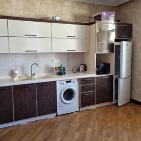 In Baku 185.0 m² apartment is for sale - Image 5