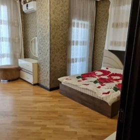 In Baku 185.0 m² apartment is for sale - Image 6