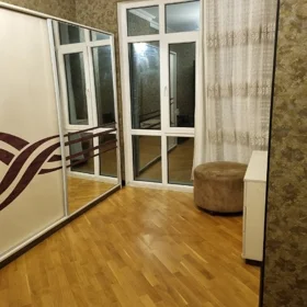In Baku 185.0 m² apartment is for sale - Image 8