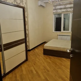 In Baku 185.0 m² apartment is for sale - Image 10
