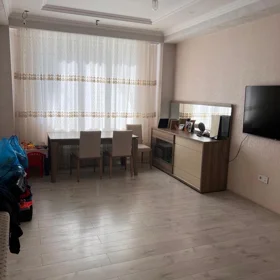In Baku 115.0 m² apartment is for rent - Image 8
