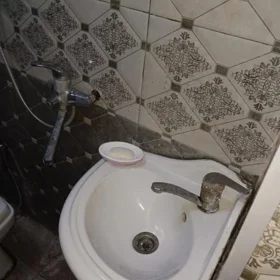 In Baku 38.0 m² house with 2.0 rooms is for rent - Image 2