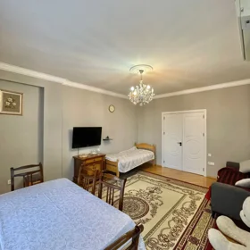 In Baku 90.0 m² apartment is for rent - Image 3